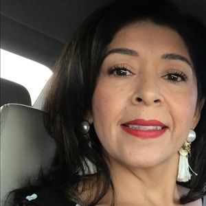 Meet your Posher, Diana